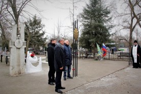 Памяти павших: в Волгодонске почтили погибших при восстановлении конституционного строя на Северном Кавказе